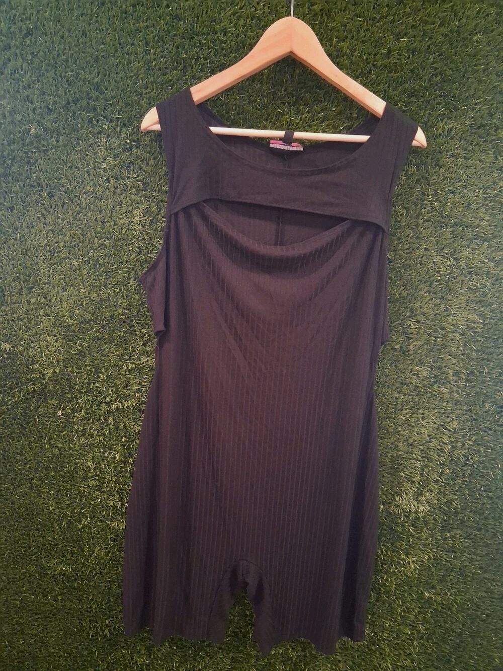 Discreet Women Plus 3X Black Ribbed Cutout Romper Tank Unitard Shorts Jumpsuit